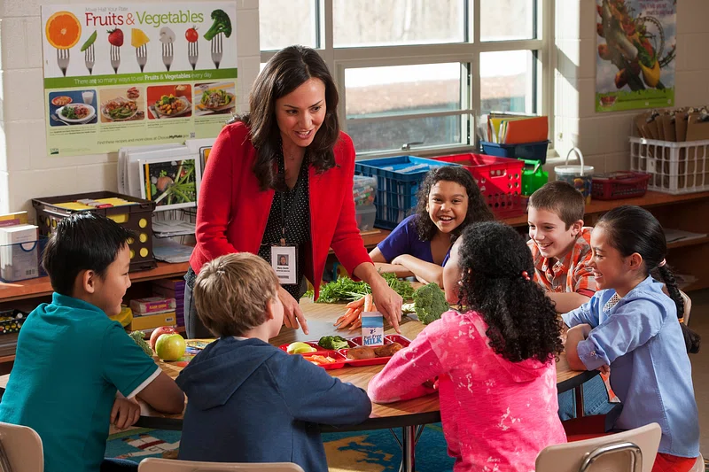 आदर्श शिक्षक के गुण (Qualities of an ideal teacher)